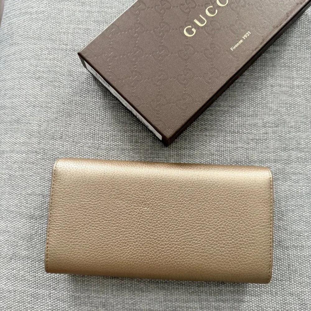 New Gucci Soho Leather Continental Wallet